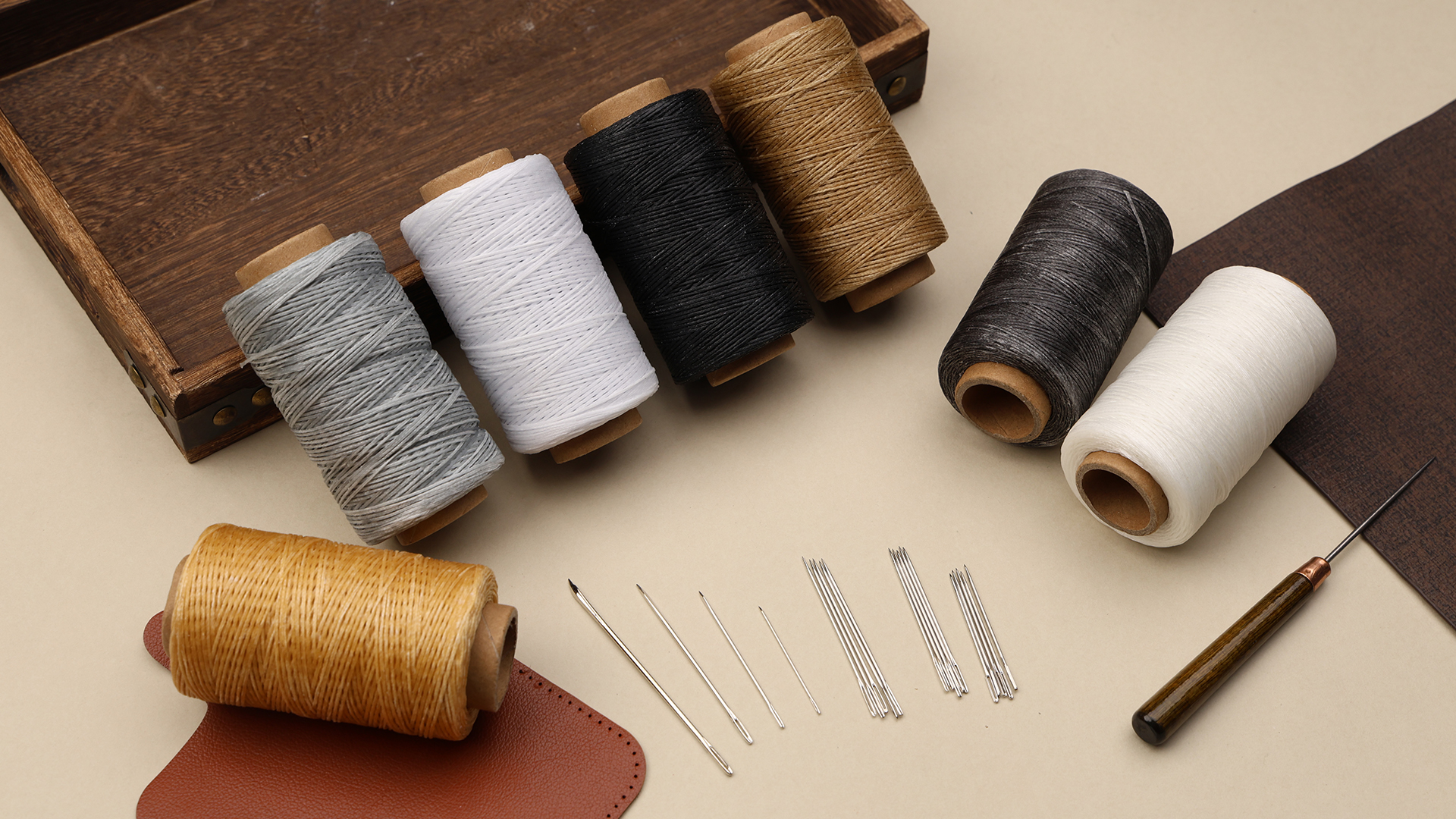 Amazon.com: TLKKUE Upholstery Repair Sewing Thread Kit, 273 Yards